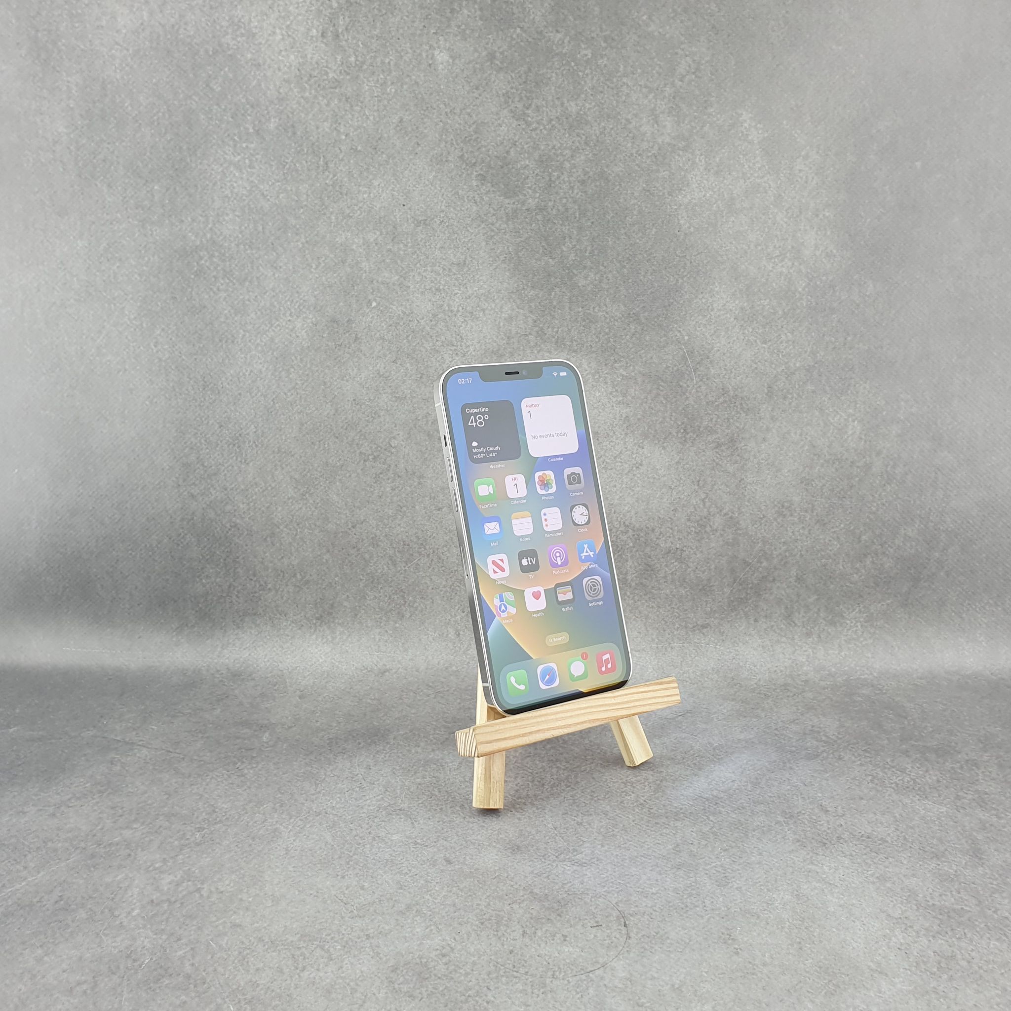 Apple iPhone 12 Pro Max - Фото