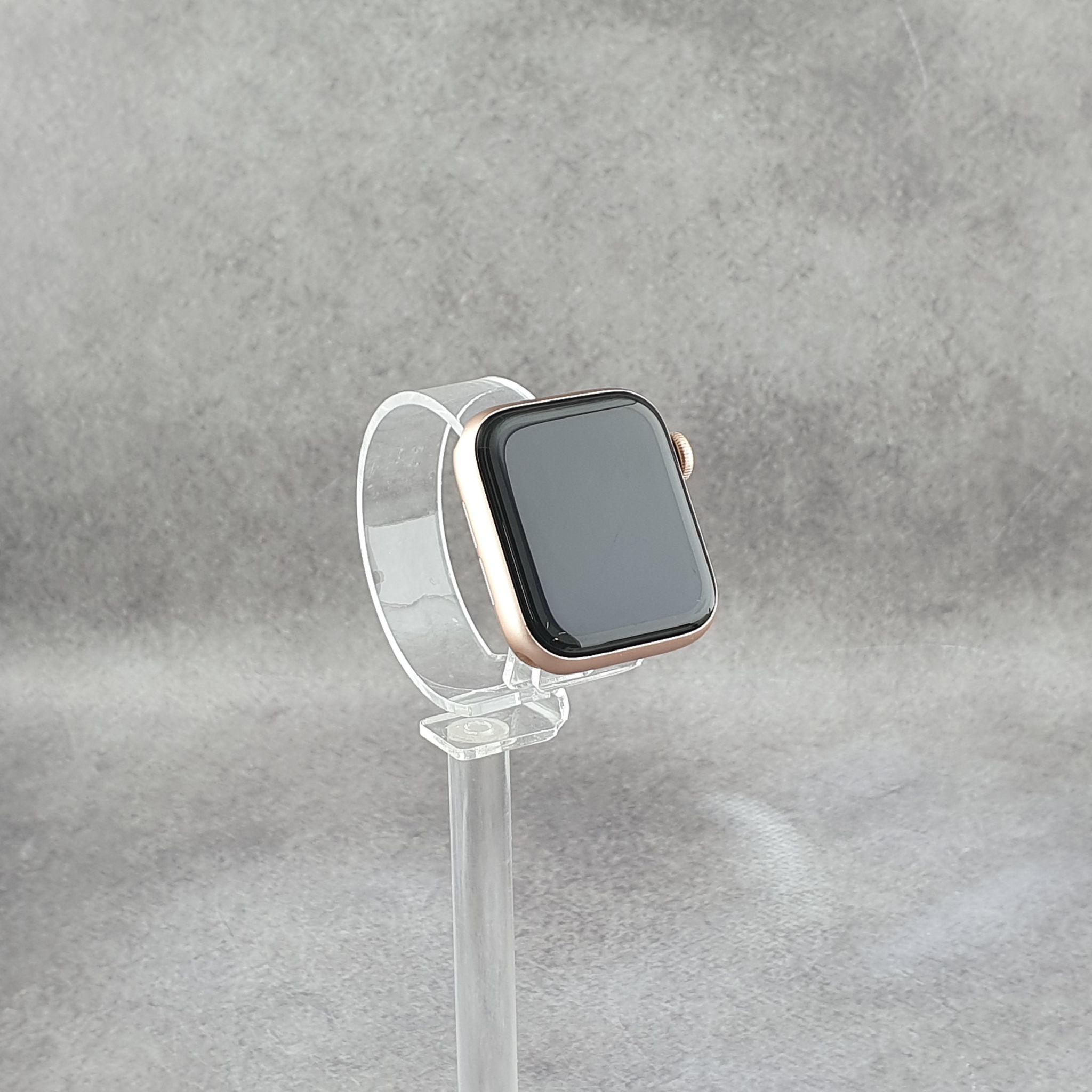 Apple Watch Series 5 - Фото