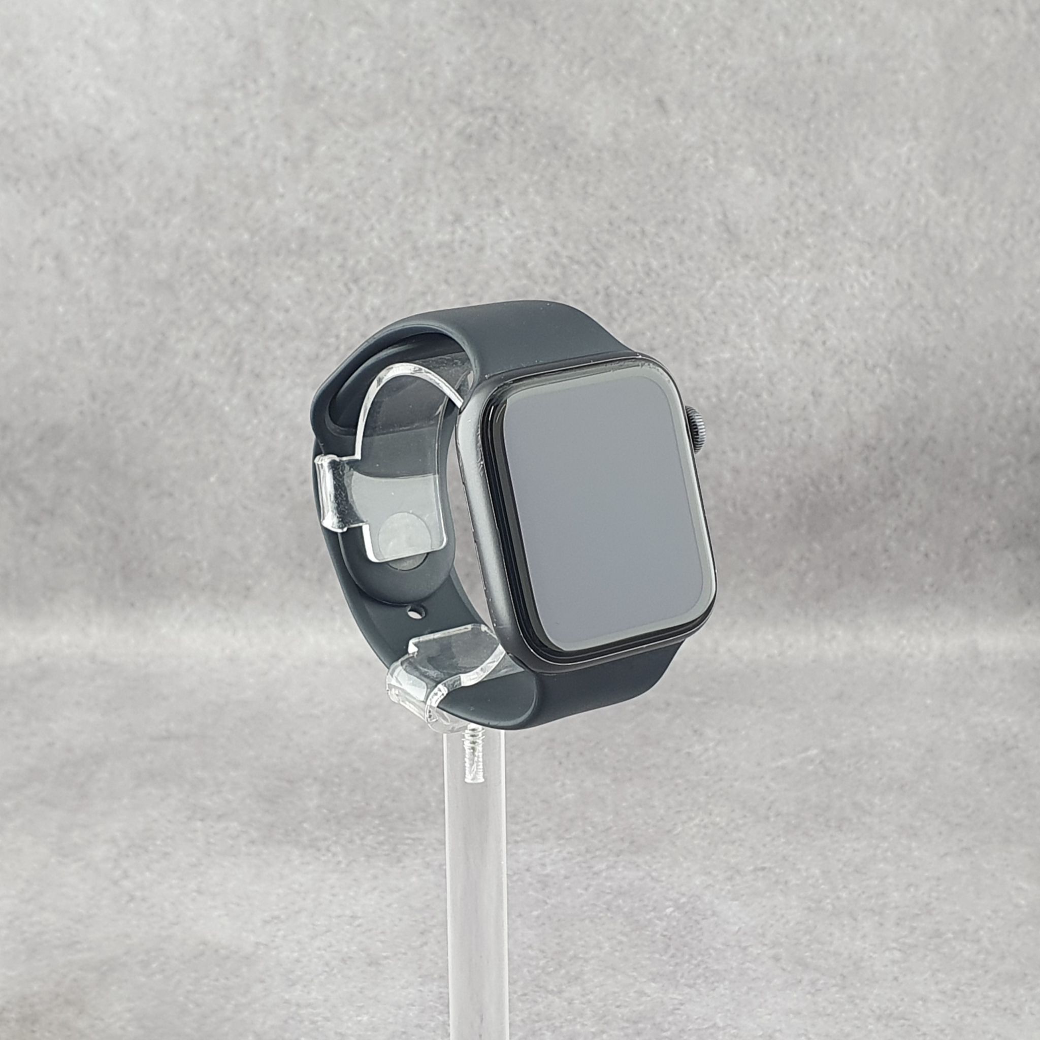 Apple Watch Series 5 - Фото