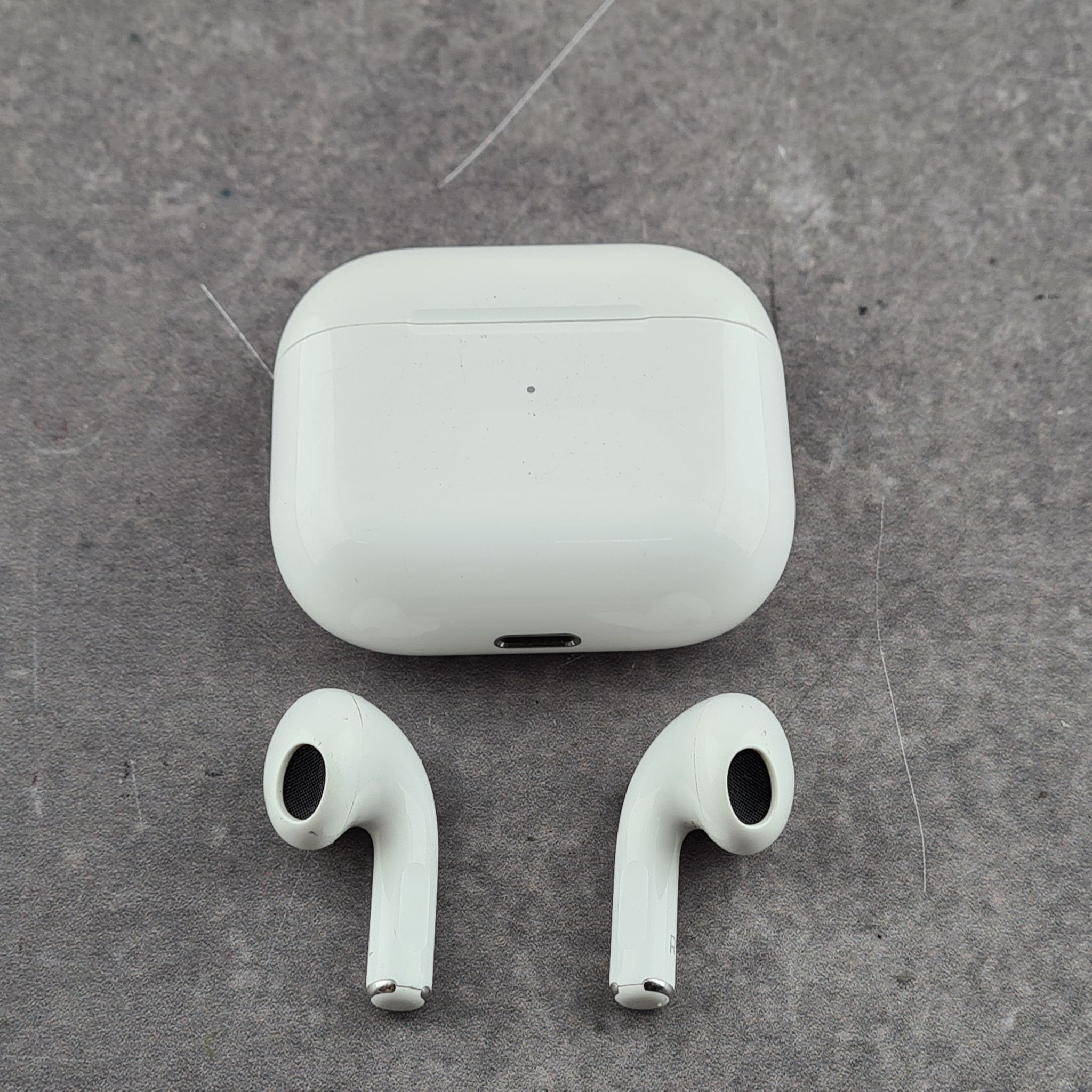 AirPods 3 - Фото