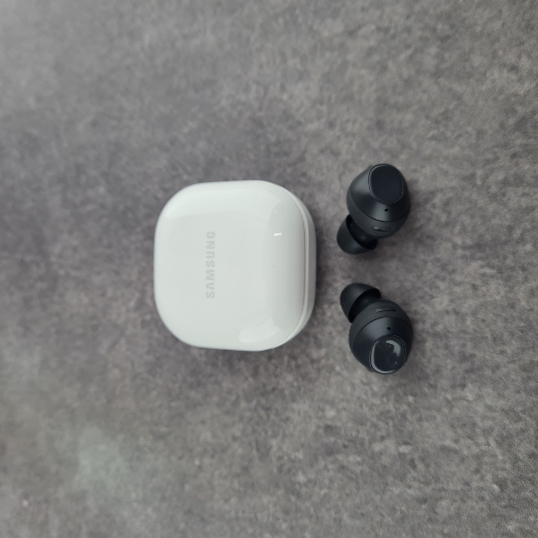 Samsung Galaxy Buds FE - Фото